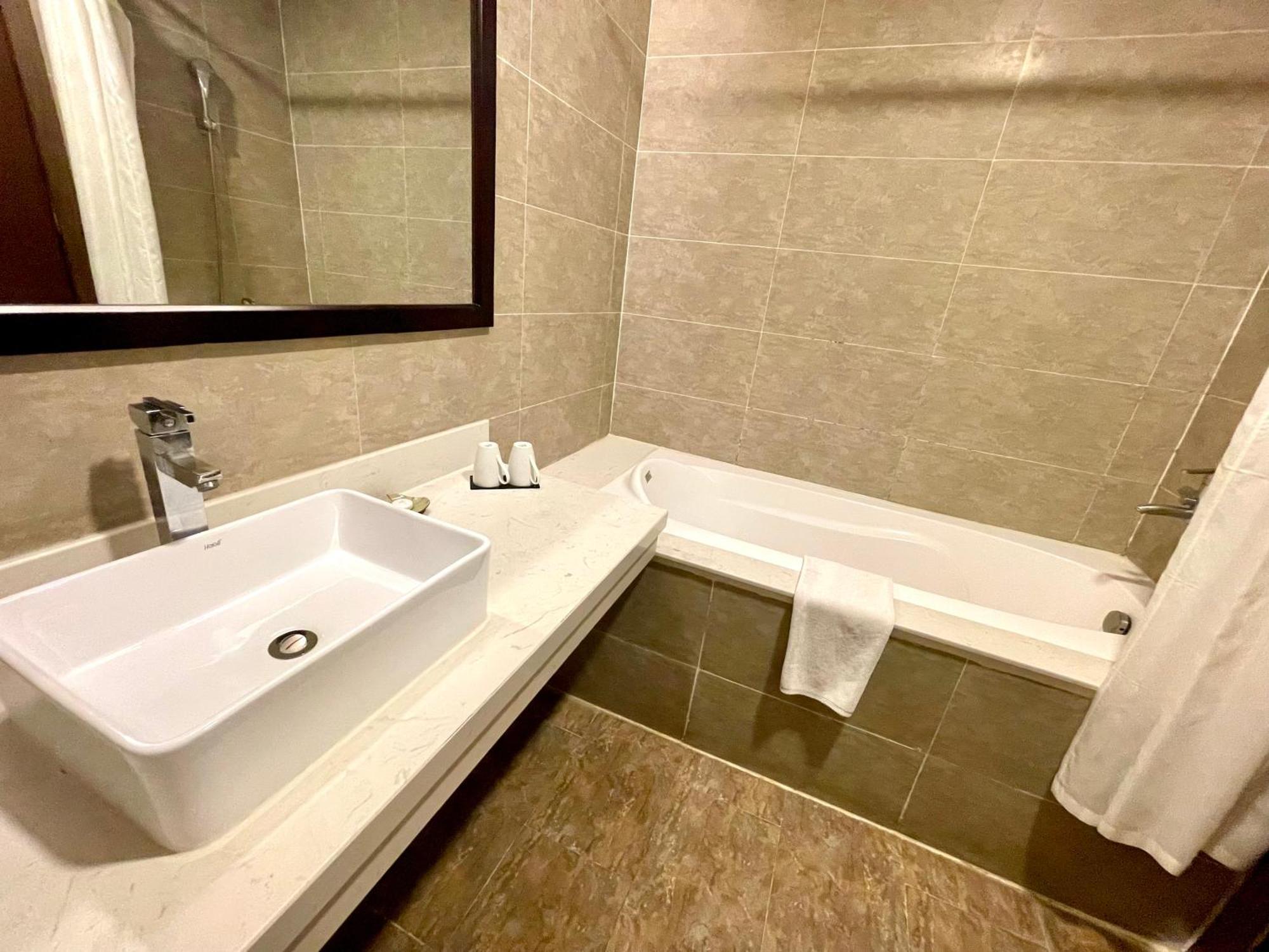 Muong Thanh Grand Xa La Hotel Ханой Экстерьер фото
